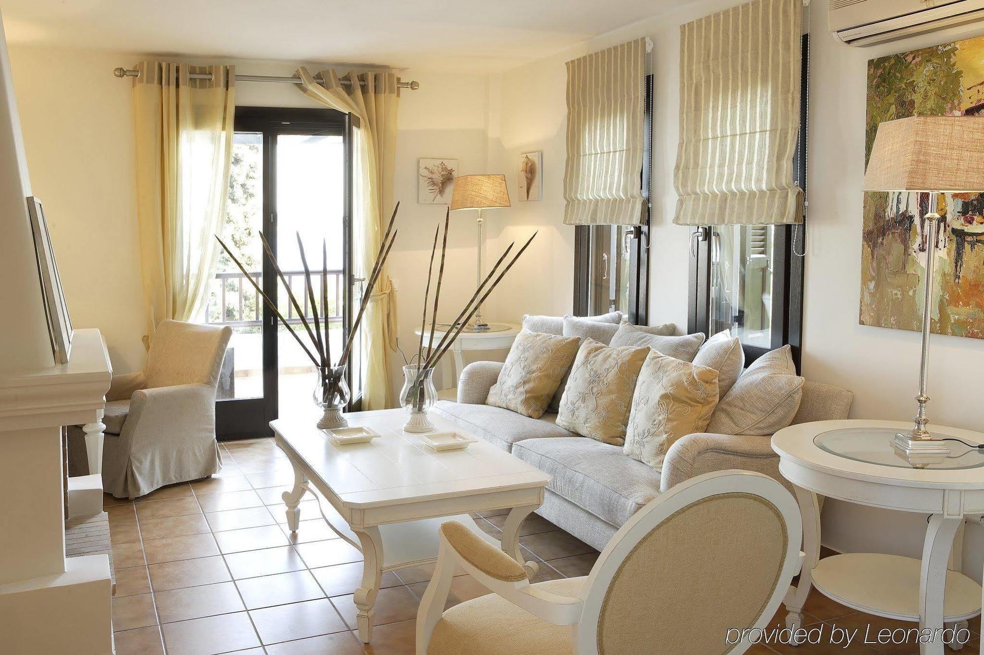 Aegean Suites, Santikos Collection (Adults Only) Megali Ammos  Pokój zdjęcie